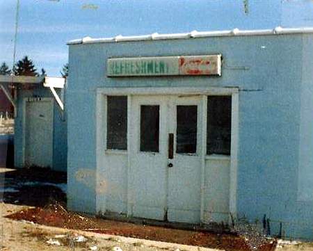 Skyway Drive-In Theatre - Skyway Snackbar 1987 Courtesy Outdoor Moovies